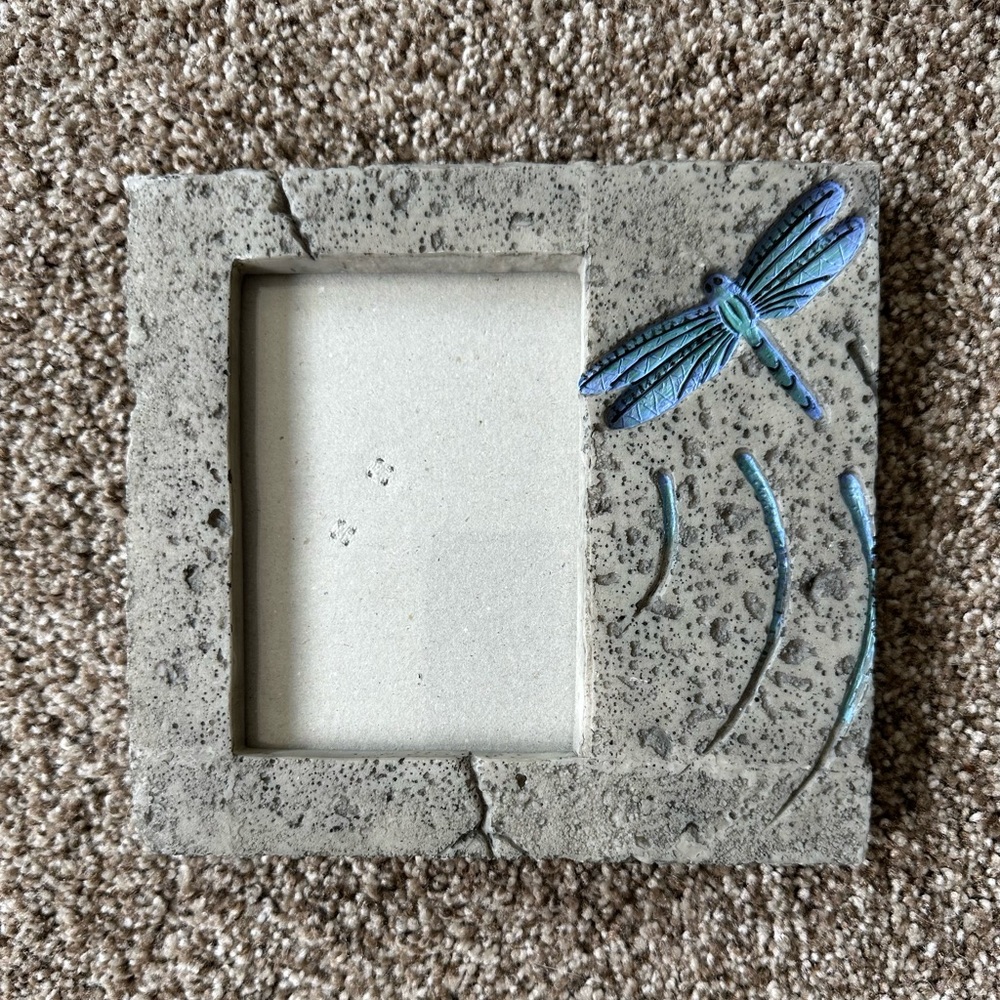 Dragonfly Stone Picture Frame 7”x6.5” Photo Size 3.5”x5”